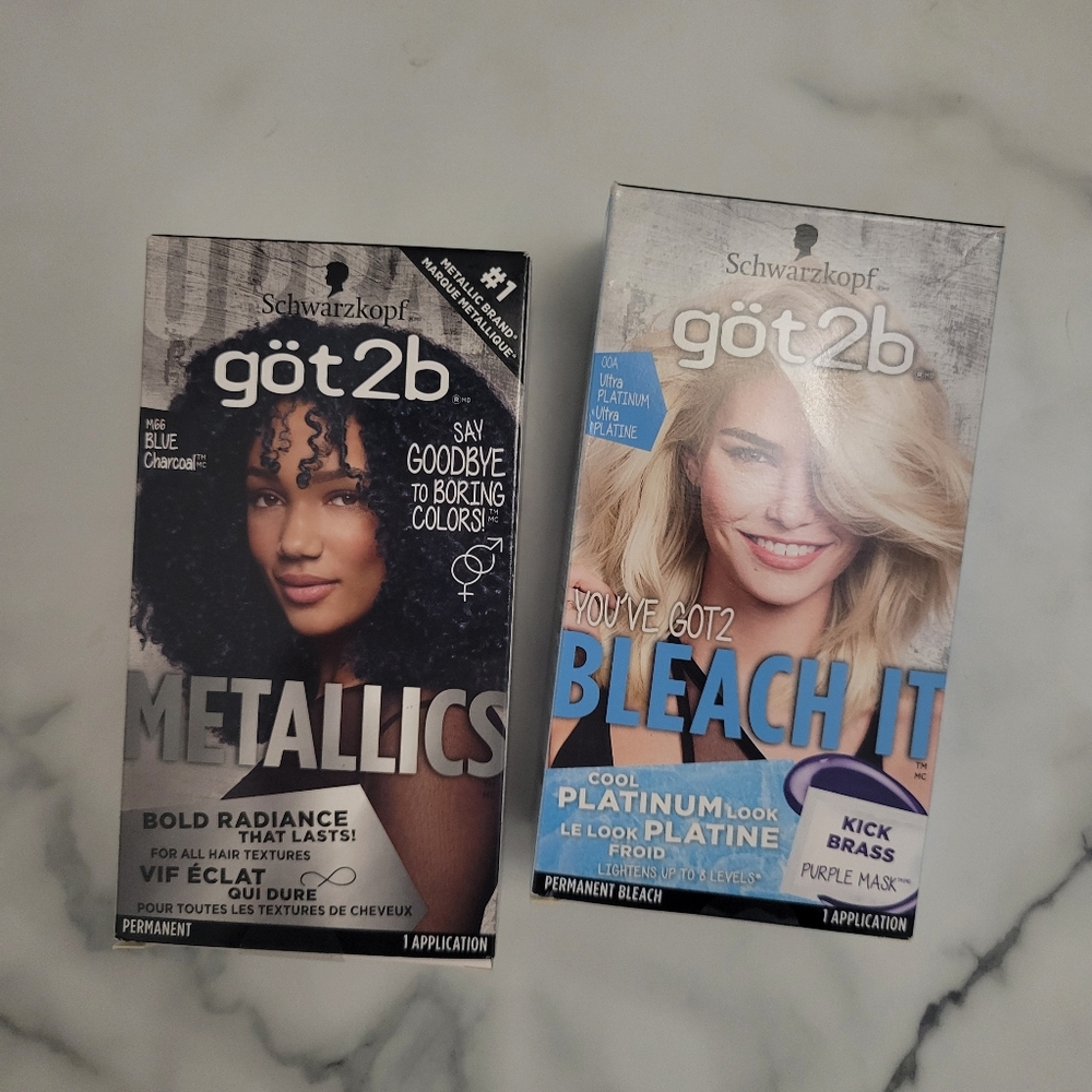Bundle of two hair dye boxes